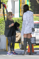 EXKLUSIV - Irina Shayk mit der Schwiegermutter in Pacific Palisades unterwegs