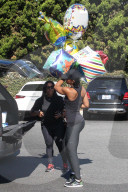 PEOPLE - Kelly Rowland kurz vor dem Abflug