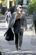 PEOPLE - Happy Family: Olivia Wilde mit ihren Männer in New York unterwegs
