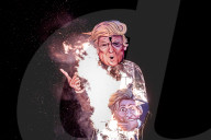 NEWS - Hier geht Donald Trump in Flammen auf