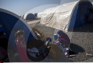 NEWS - Irak: Alltag im Flüchtlingslanger Al-Khazer