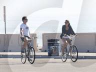 PEOPLE - Cindy Crawford und Rande Gerber radeln in Malibu