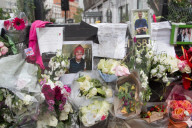 PEOPLE - London: Blumen für den tödlich verunfallten Prinz Filippo Corsini 