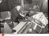 PEOPLE - Britische Radiolegende Jimmy Young im Alter von 95 Jahren gestorben