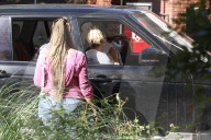 EXKLUSIV - Miley Cyrus mit Liam Hemsworth in LA unterwegs