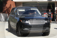EXKLUSIV - Miley Cyrus mit Liam Hemsworth in LA unterwegs