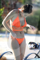 EXKLUSIV - Chloe Goodman zeigt im Bikini ihre Blinddarm-Op Narben