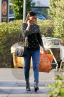 PEOPLE - Lucy Mecklenburgh ohne Make-Up unterwegs