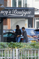 PEOPLE - Lucy Mecklenburgh ohne Make-Up unterwegs