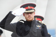 PEOPLE - London: Prinz Harry besucht mit seinem Opa Prinz Philip das 'Field of Remembrance'
