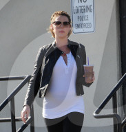 EXKLUSIV - Die schwangere Katherine Heigl in LA unterwegs