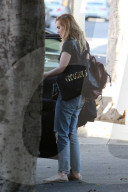 PEOPLE - Suki Waterhouse mit ihrer Schwester Immy 'undercover' unterwegs