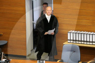 NEWS - Zugunglück Bad Aibling Prozess: Fahrdienstleiter  Michael P vor Gericht