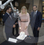 PEOPLE - Mette Marit und Haakon zu Besuch in Kanada