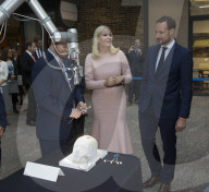 PEOPLE - Mette Marit und Haakon zu Besuch in Kanada