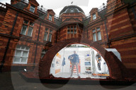 FEATURE - Leben auf dem Mars in Greenwich