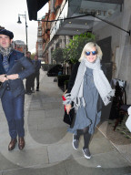 EXKLUSIV - Lily Allen geht mit Jimmy Carr zum Dinner bei Scotts