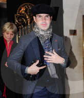 EXKLUSIV - Lily Allen geht mit Jimmy Carr zum Dinner bei Scotts