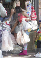 FEATURE - Sommer in Sydney: Melanie Brown in Ugg Boots 