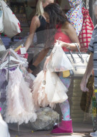 FEATURE - Sommer in Sydney: Melanie Brown in Ugg Boots 