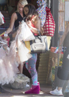 FEATURE - Sommer in Sydney: Melanie Brown in Ugg Boots 