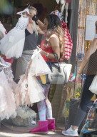 FEATURE - Sommer in Sydney: Melanie Brown in Ugg Boots 