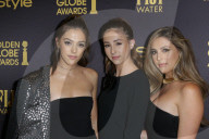 PEOPLE - Stolzer Papa: Sylvester Stallone mit seinen Töchtern an den Golden Globe Awards in LA