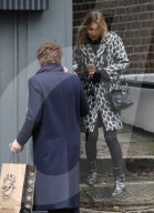 EXKLUSIV - Kate Moss mit Nikolai Van Bismark in London unterwegs