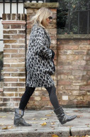 EXKLUSIV - Kate Moss mit Nikolai Van Bismark in London unterwegs