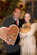 PEOPLE - Weihnachtsmarkteröffnung auf dem Gut Aiderbichl