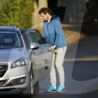 EXKLUSIV - Andy Murray in Surrey unterwegs