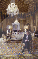 PORTRAIT - Donald Trump posiert in seinem Haus in Palm Beach 1992