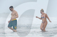 EXKLUSIV - Hillary Duff geniesst Strandtage in Puerta Vallarta
