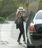 PEOPLE - La Toya Jackson mit ihrer Mutter Kathrine unterwegs