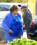 PEOPLE - La Toya Jackson mit ihrer Mutter Kathrine unterwegs