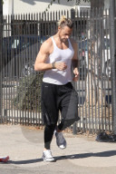 PEOPLE - Gabriel Aubry joggt durch Hollywood