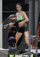 EXKLUSIV - Adriana Lima hält sich fit bei der Arbeit in Miami 
