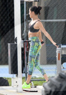 EXKLUSIV - Adriana Lima hält sich fit bei der Arbeit in Miami 