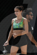 EXKLUSIV - Adriana Lima hält sich fit bei der Arbeit in Miami 