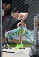 EXKLUSIV - Adriana Lima hält sich fit bei der Arbeit in Miami 