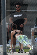 EXKLUSIV - Adriana Lima hält sich fit bei der Arbeit in Miami 