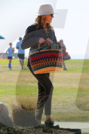 PEOPLE - Julia Roberts bringt ihre Kinder ins Fussball
