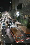 FEATURE - Jakarta: Verkehrstechnischer Alptraum