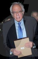 NEWS - USA: Bernie Sanders unterwegs zu den ABC Studios in New York 