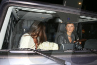 PEOPLE - Lea Michele und Cara Santana verlassen das 'Fig & Olive' Restaurant