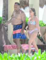 EXKLUSIV - Adrienne Bailon und Israel Houghton: Honeymoon in Cancun