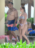 EXKLUSIV - Adrienne Bailon und Israel Houghton: Honeymoon in Cancun