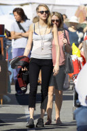 EXKLUSIV - Amber Heard und Cara Delevingne auf dem Flohmarkt in LA