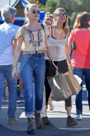 EXKLUSIV - Amber Heard und Cara Delevingne auf dem Flohmarkt in LA