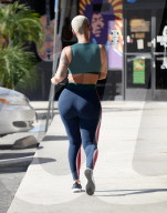 EXKLUSIV - Amber Rose spoertlich in Hollywood unterwegs